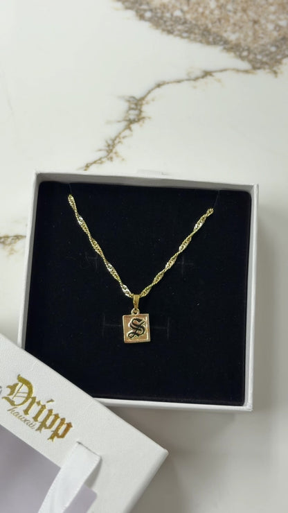 Small Hawaiian Heirloom Pendant